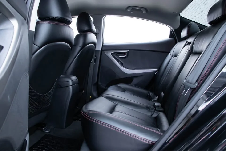 2013 Hyundai Elantra V 2