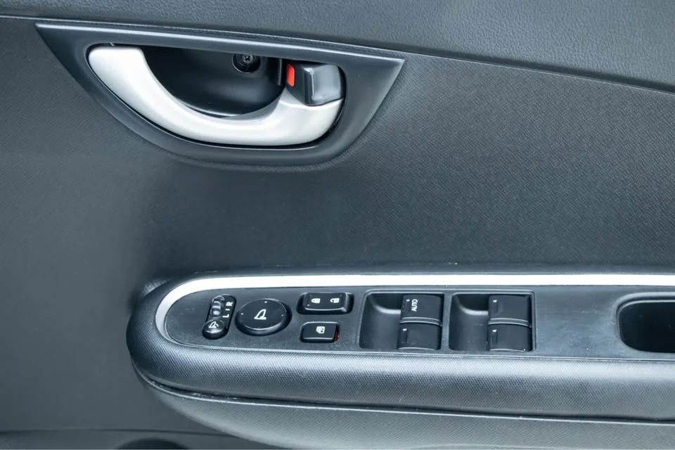 2016 Honda Mobilio II 3