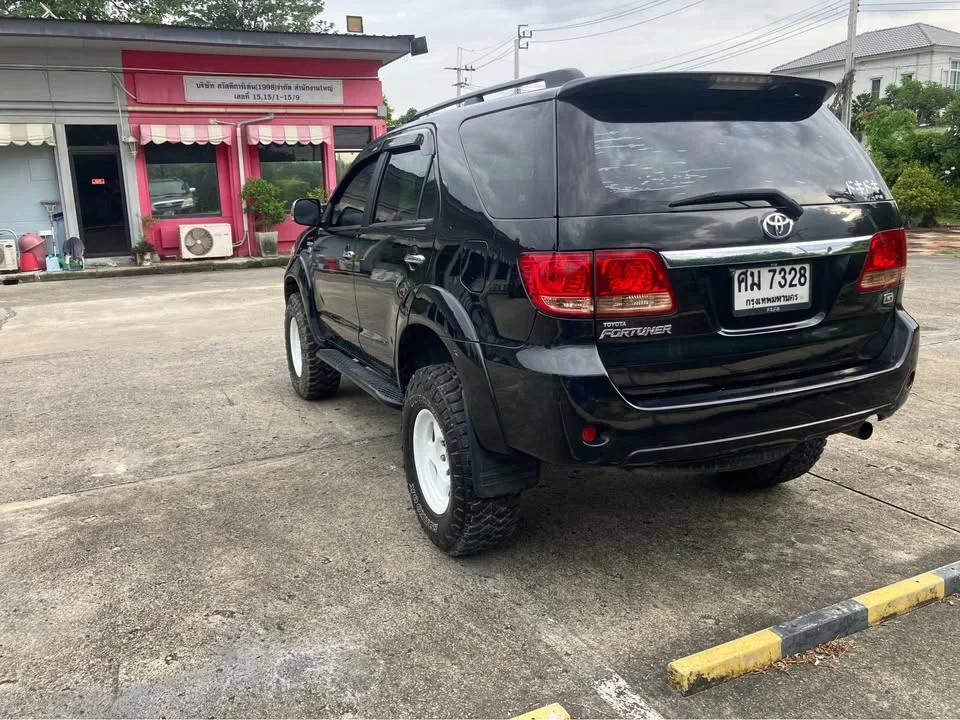 2005 Toyota Fortuner I 2