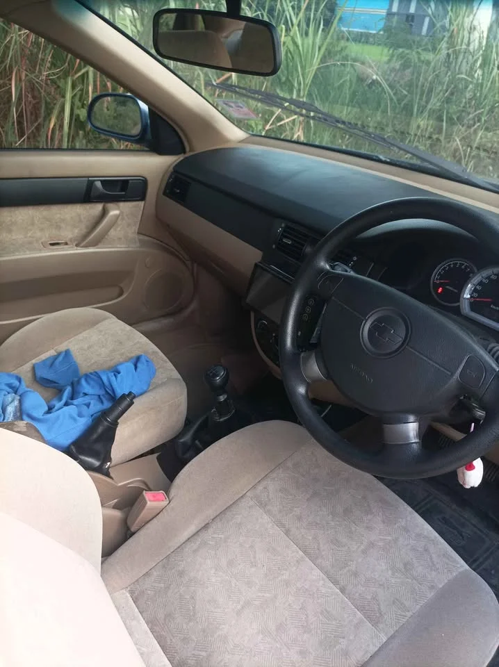 2004 Chevrolet Optra 3