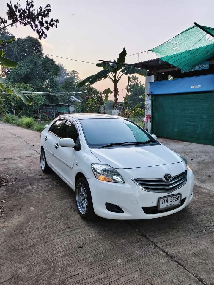 2010 Toyota Vios II 2