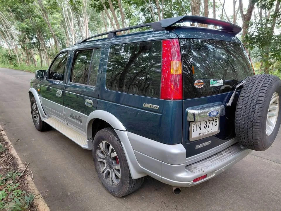 2004 Ford Everest I 3