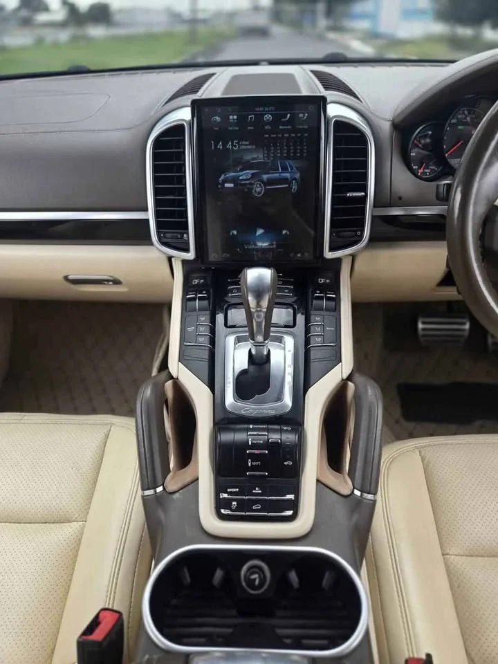 2011 Porsche Cayenne II 3