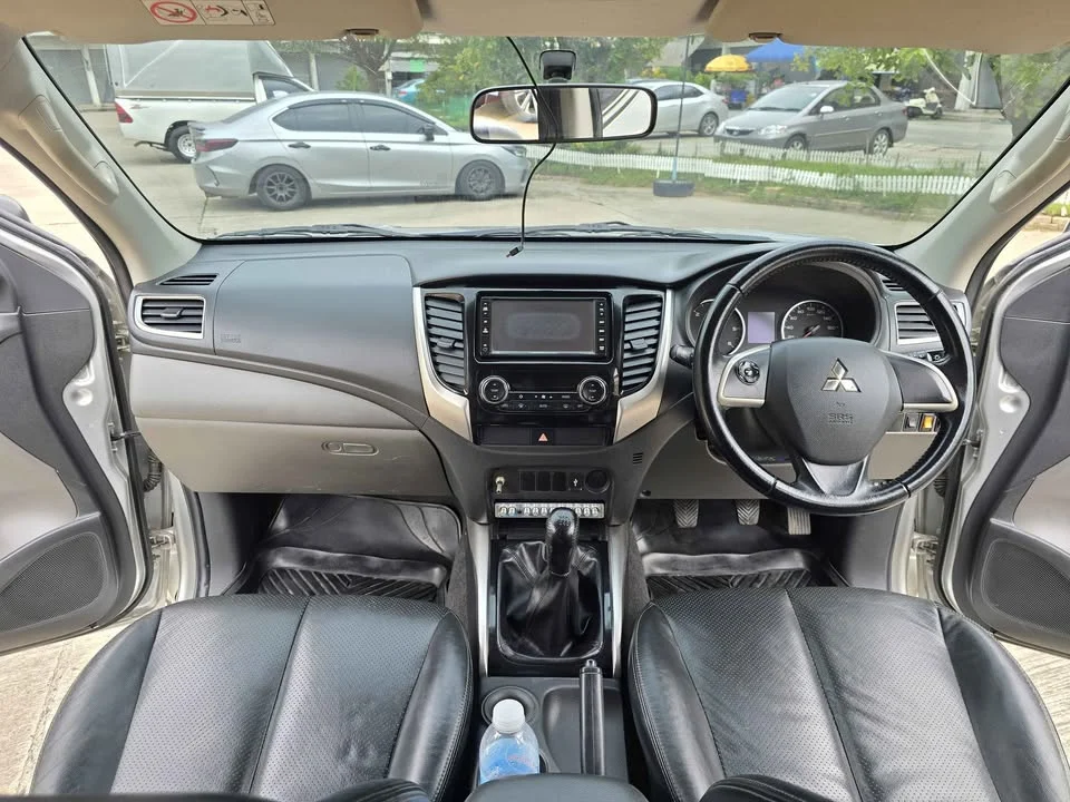 2015 Mitsubishi Triton V 2