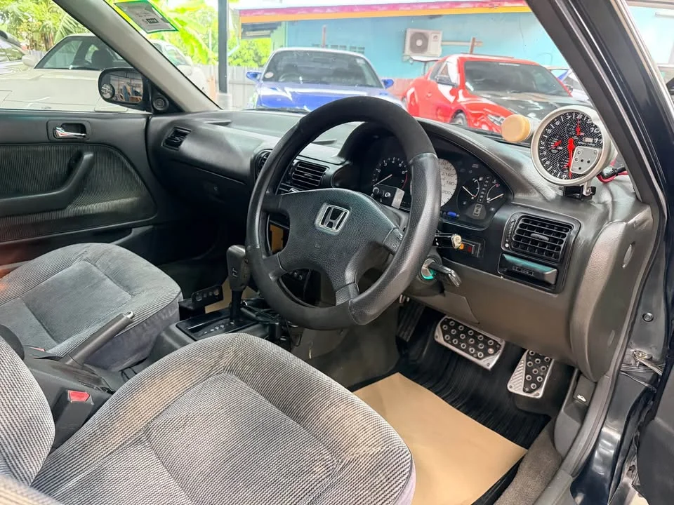1993 Honda Accord IV 3