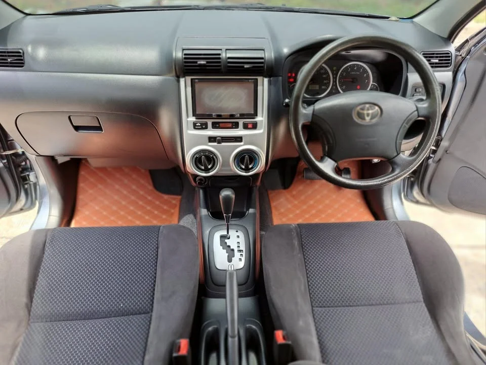 2010 Toyota Avanza I 3