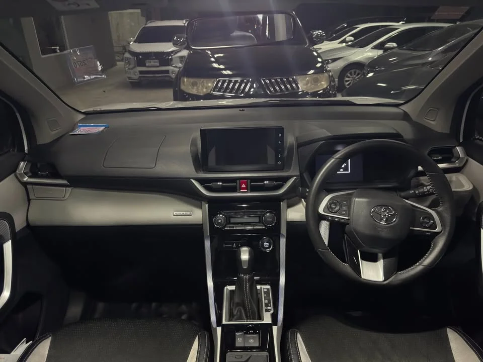 2022 Toyota Veloz III 2