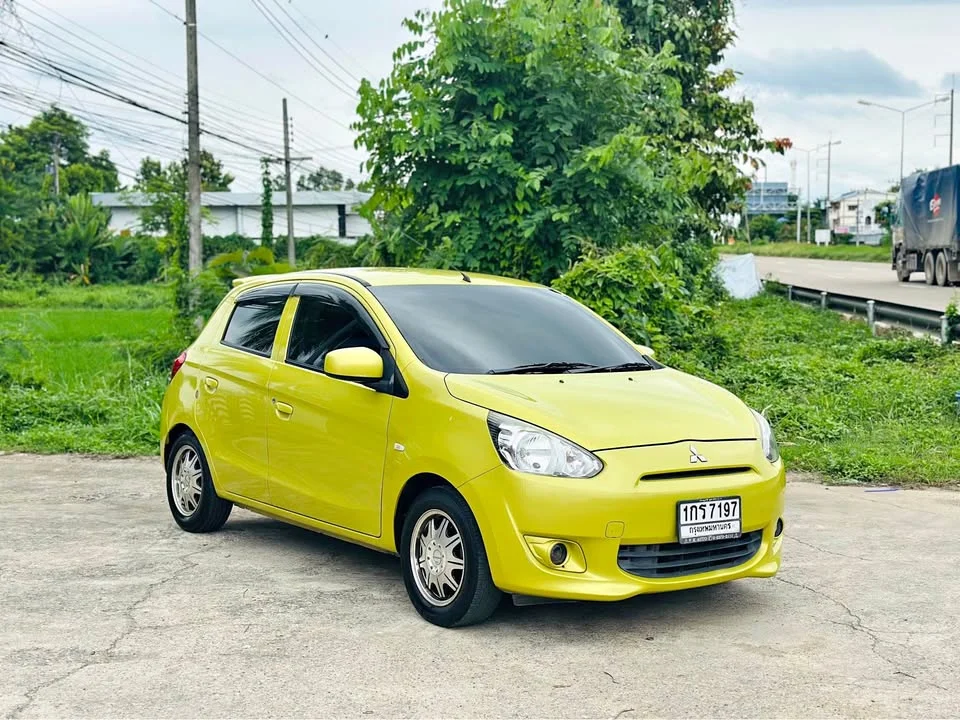 2013 Mitsubishi Mirage VI 2