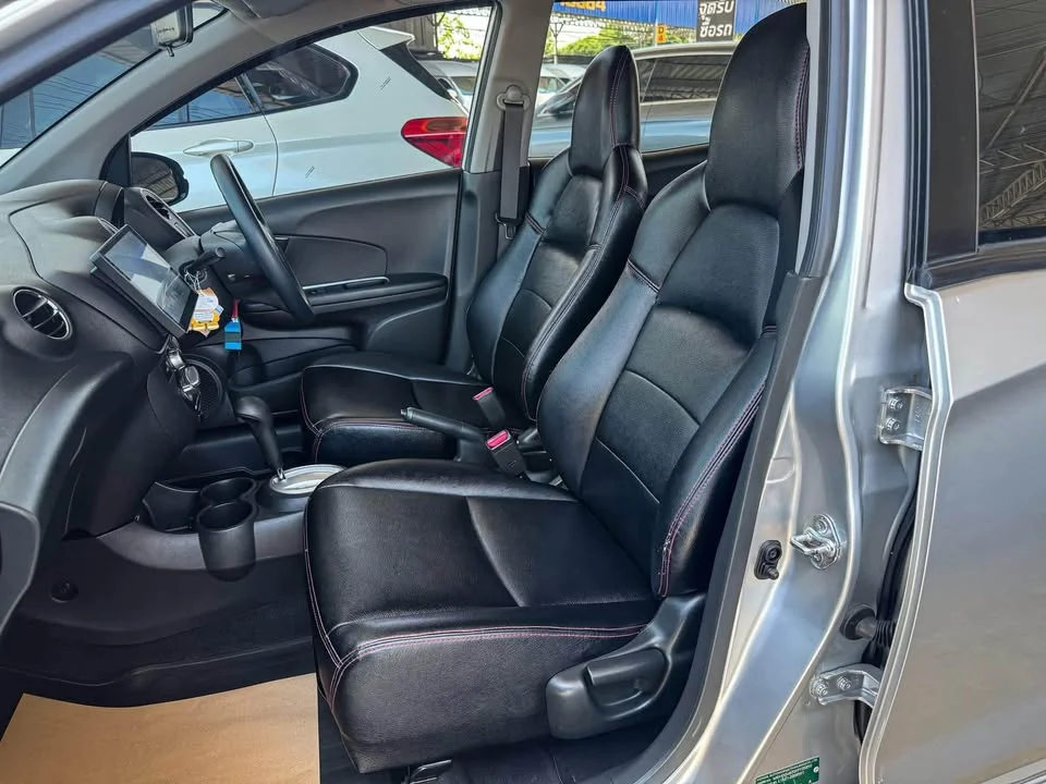 2015 Honda Mobilio II 3