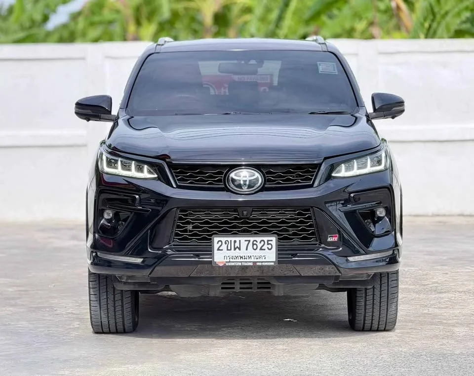 2021 Toyota Fortuner II 2