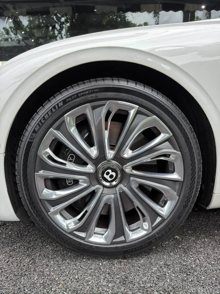 2022 Bentley Continental GT, GTC III 2