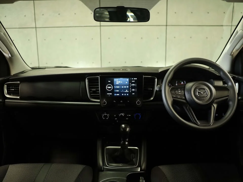 2025 Mazda BT-Series III 3