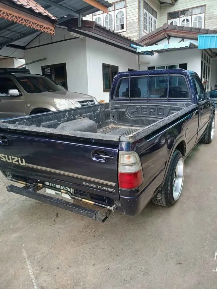 2002 Isuzu Faster Dragon Eyes III 2