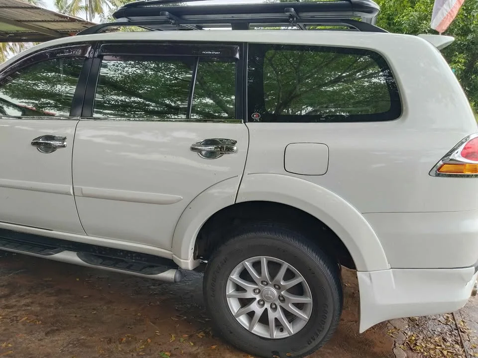 2014 Mitsubishi Pajero Sport II 2