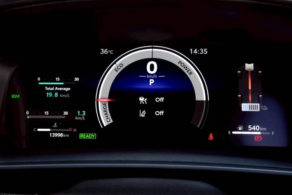 2024 Toyota Corolla Altis XII (E210) 2