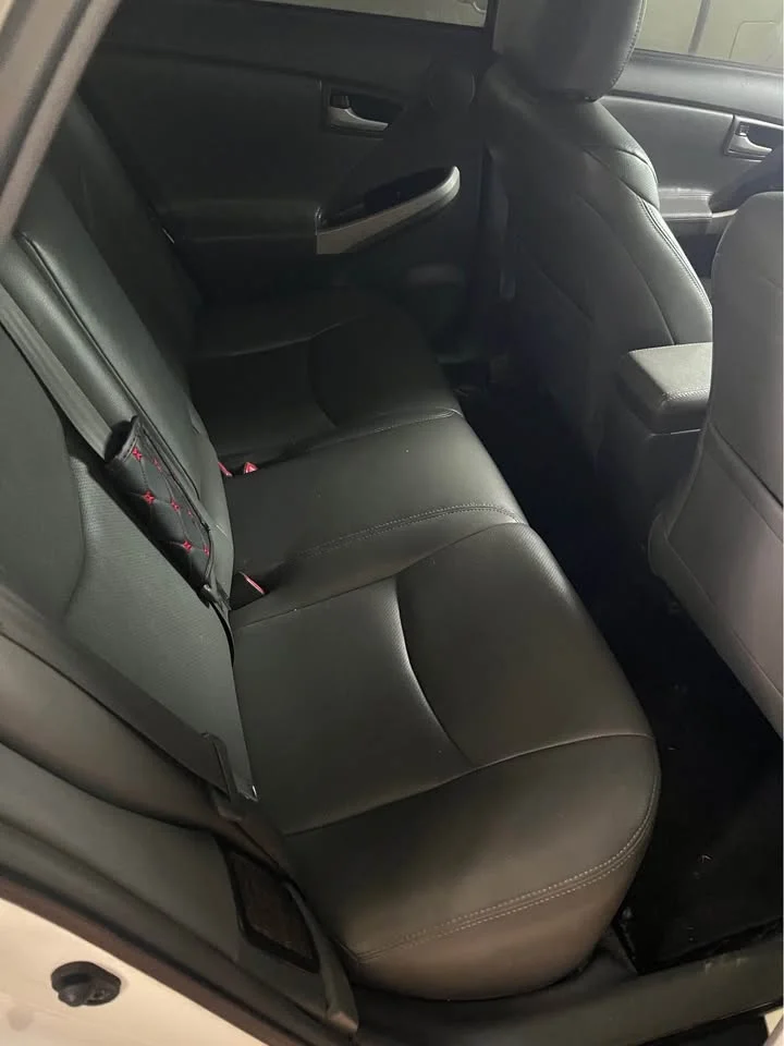 2012 Toyota Prius III 2