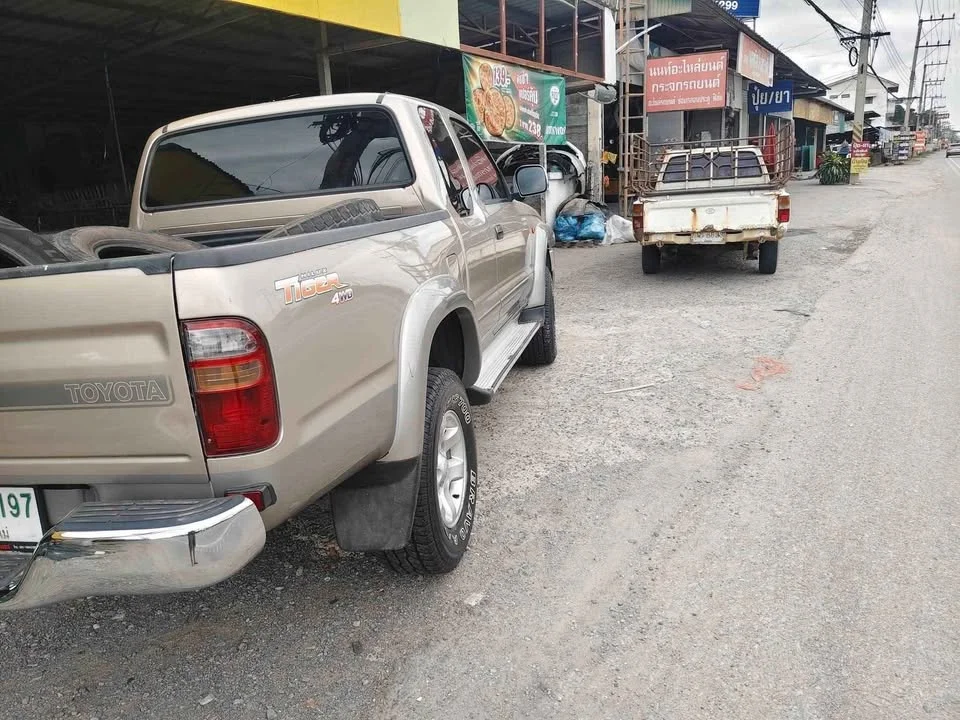 2002 Toyota Hilux Tiger VI 2