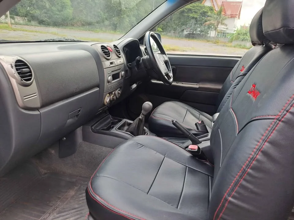 2010 Isuzu D-Max I 3