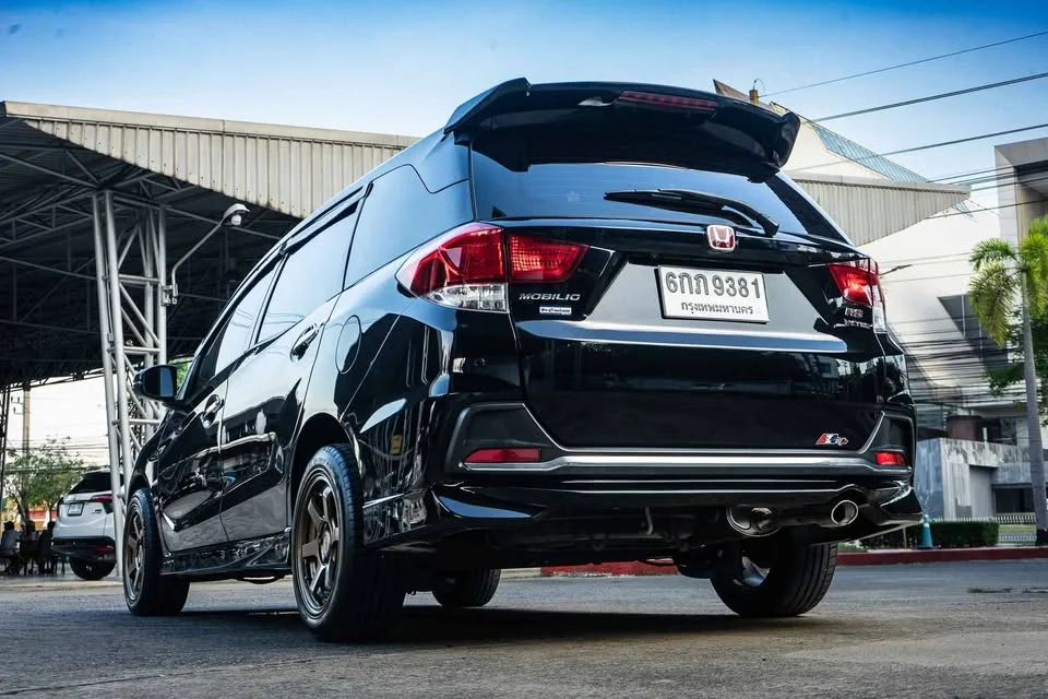 2017 Honda Mobilio II 3