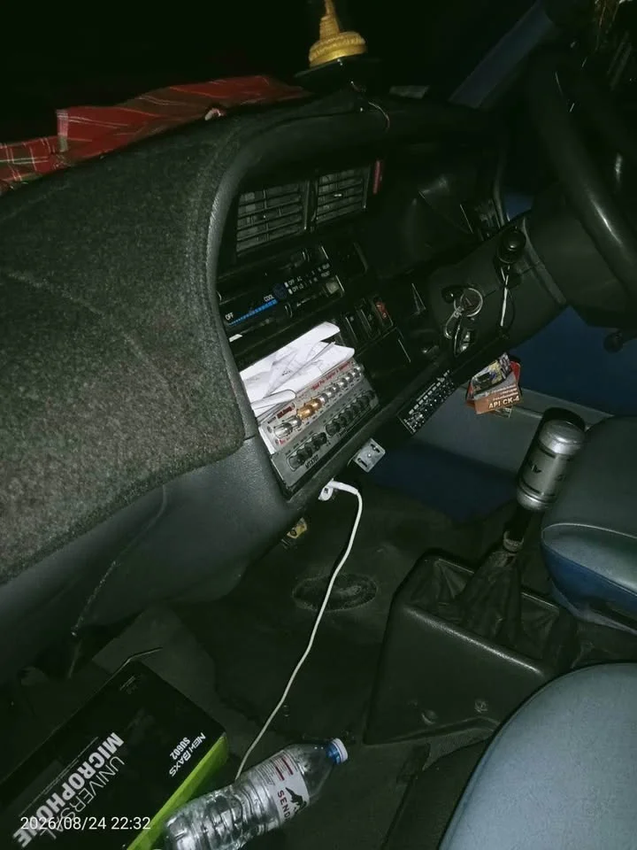 1997 Toyota Commuter IV (H100) 3
