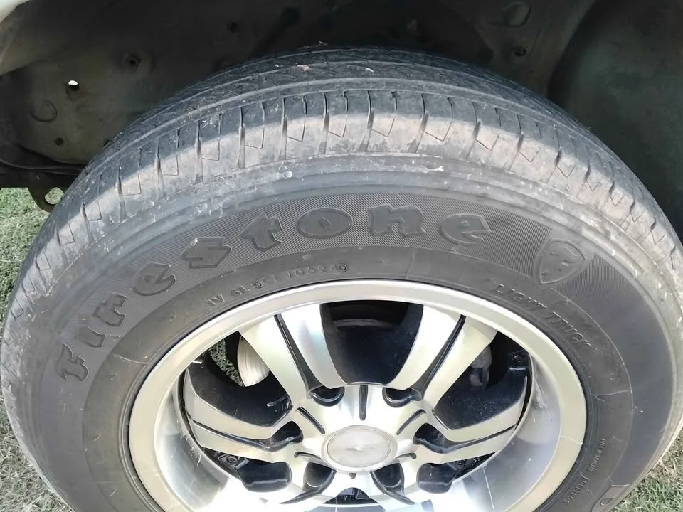 2004 Mazda 2500 Fighter V 3