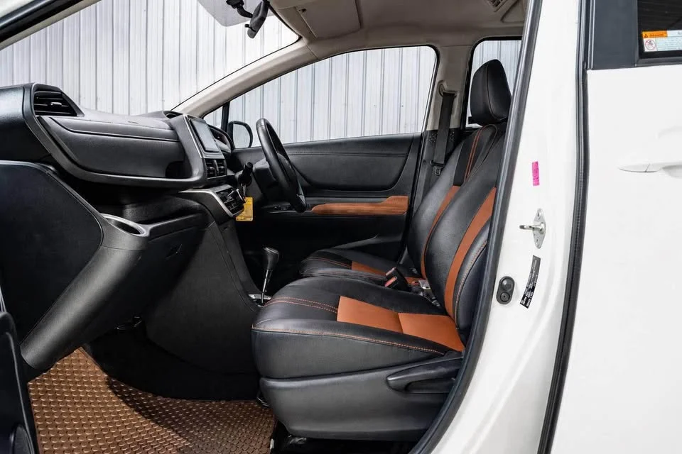 2018 Toyota Sienta II 2