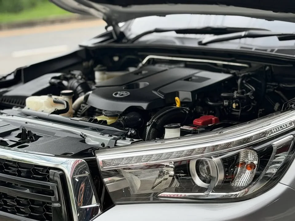 2019 Toyota Hilux VIII 2