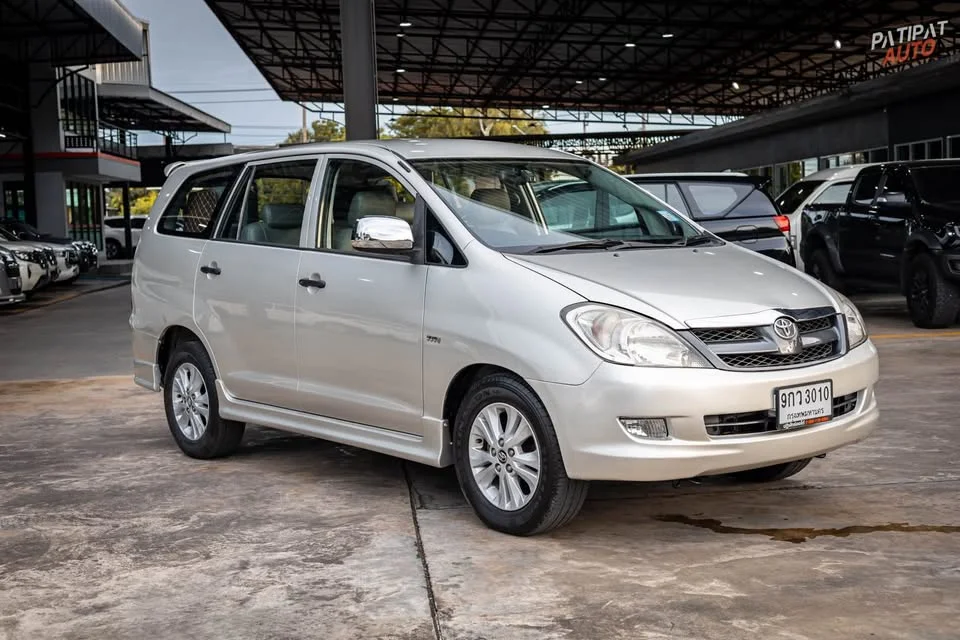 2007 Toyota Innova I 2