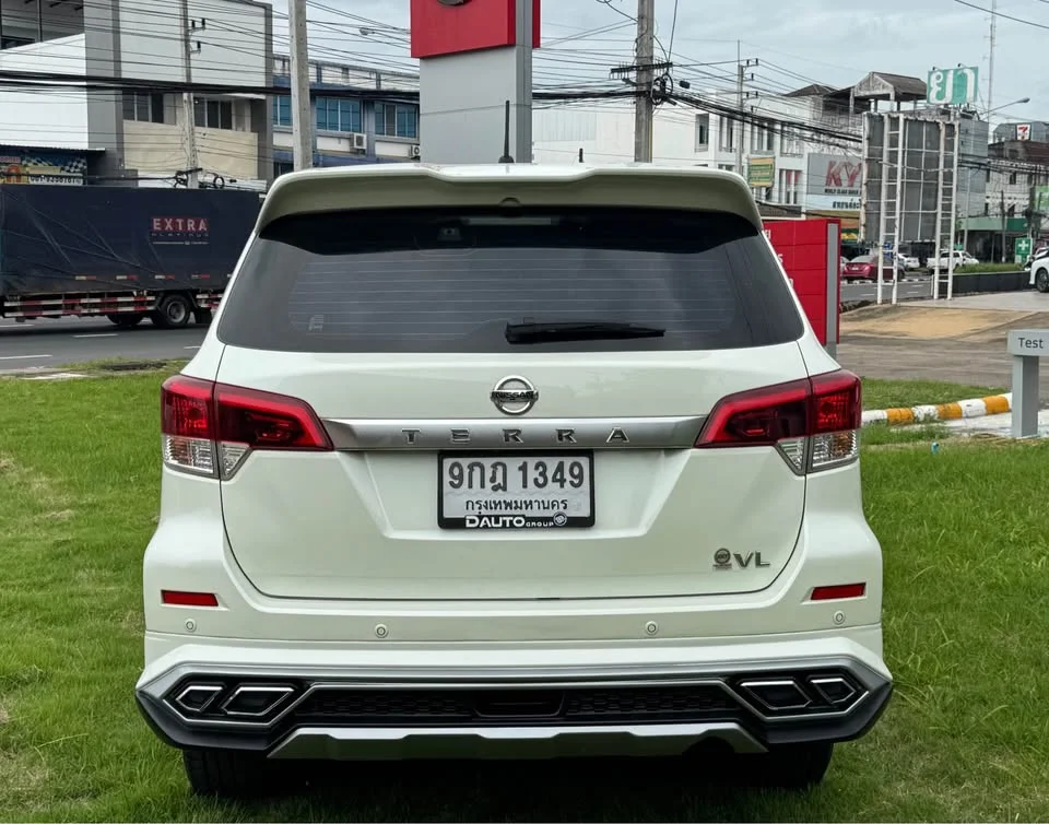2018 Nissan Terra 3
