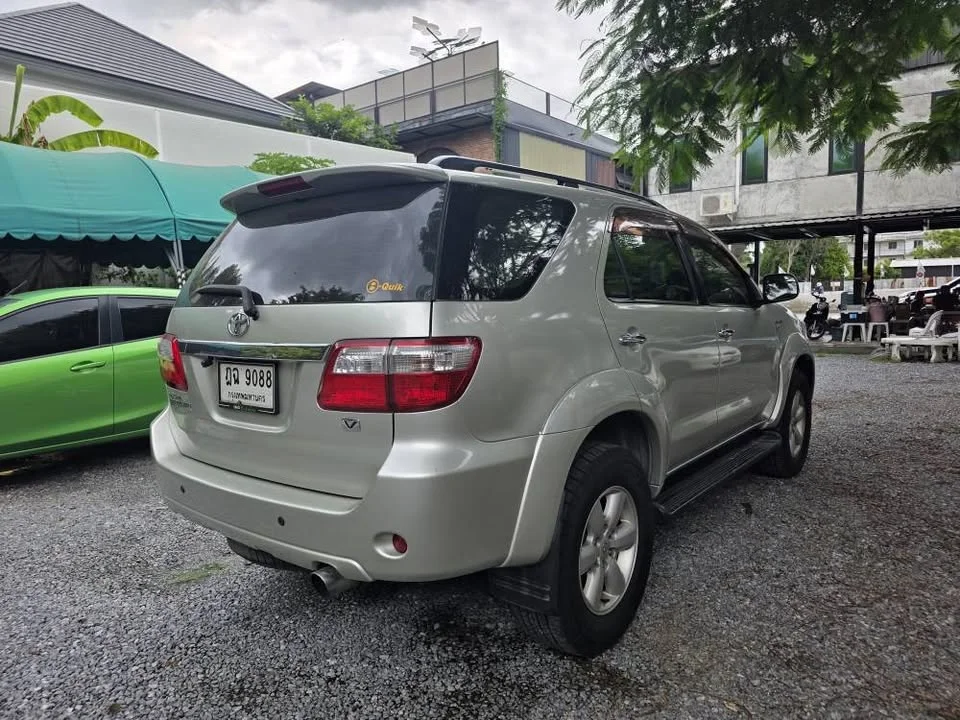 2009 Toyota Fortuner I 2