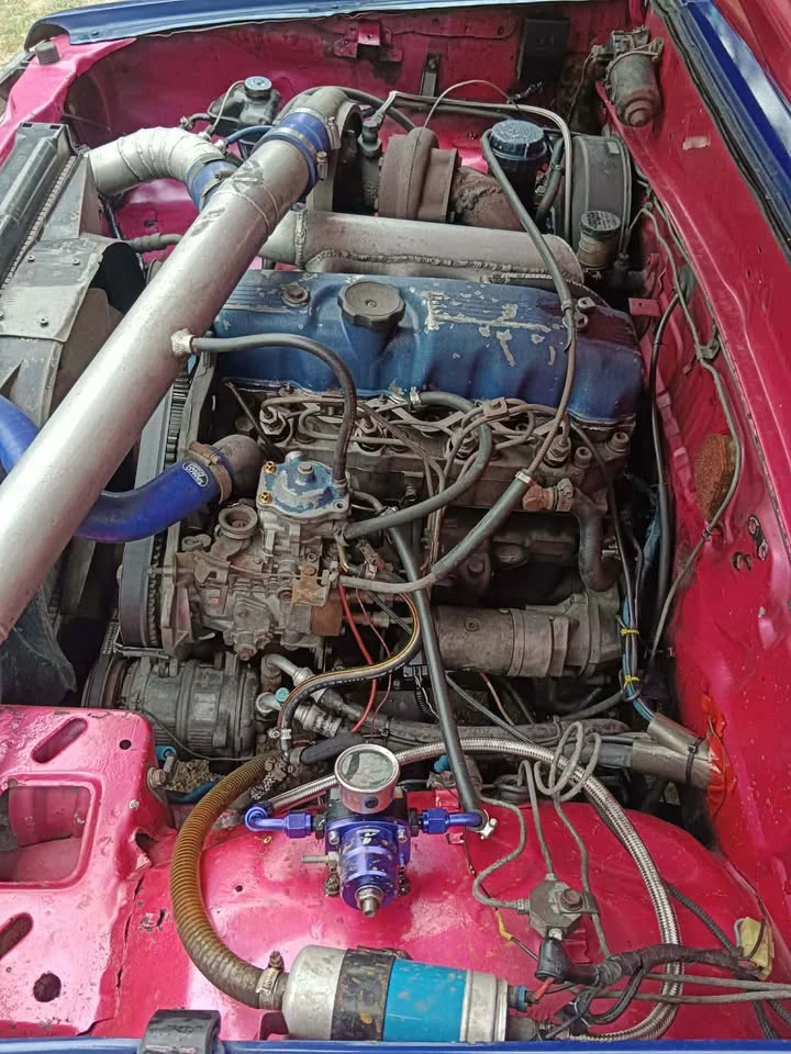 2005 Mitsubishi Triton II 2