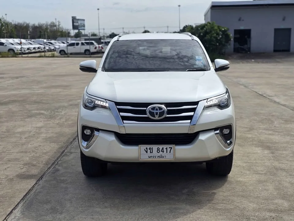 2019 Toyota Fortuner II 3