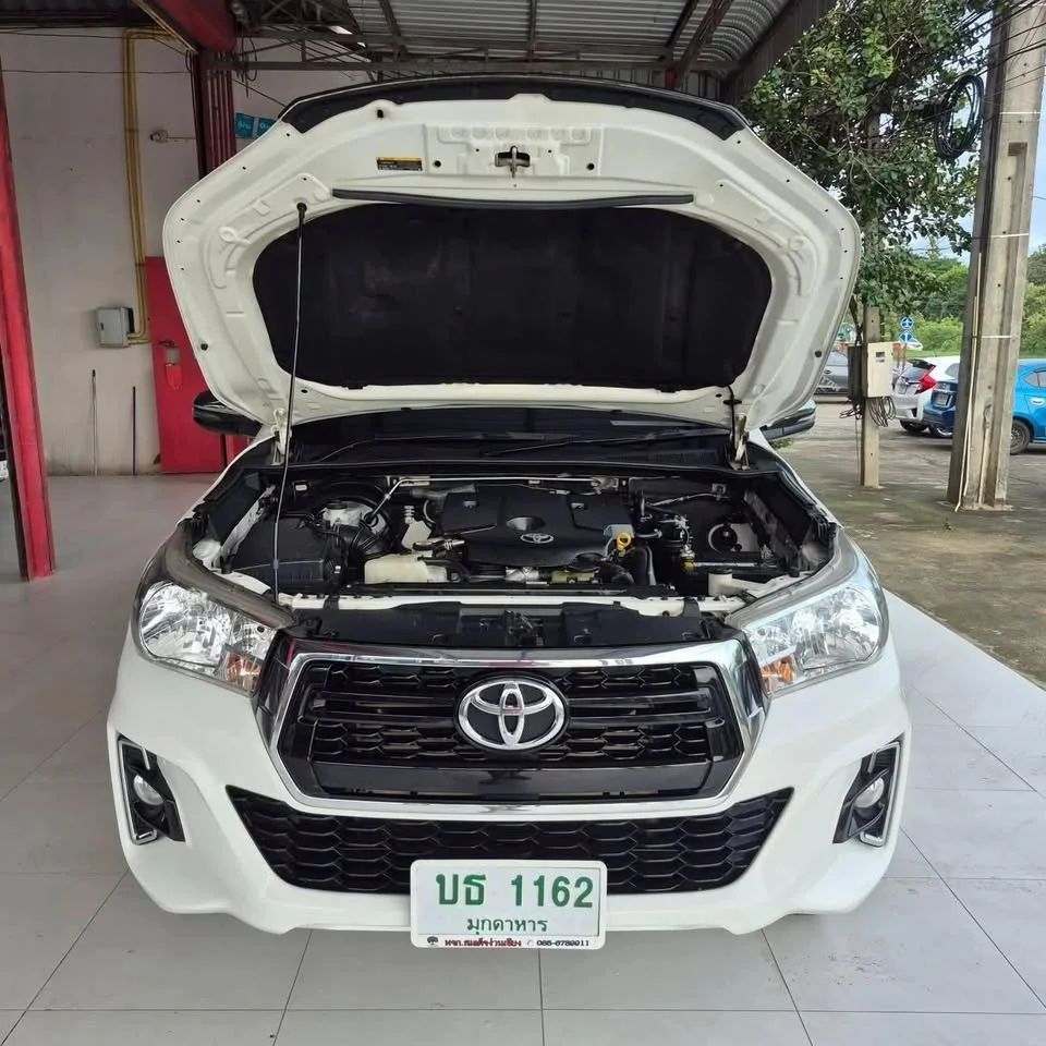 2019 Toyota Hilux VIII 3
