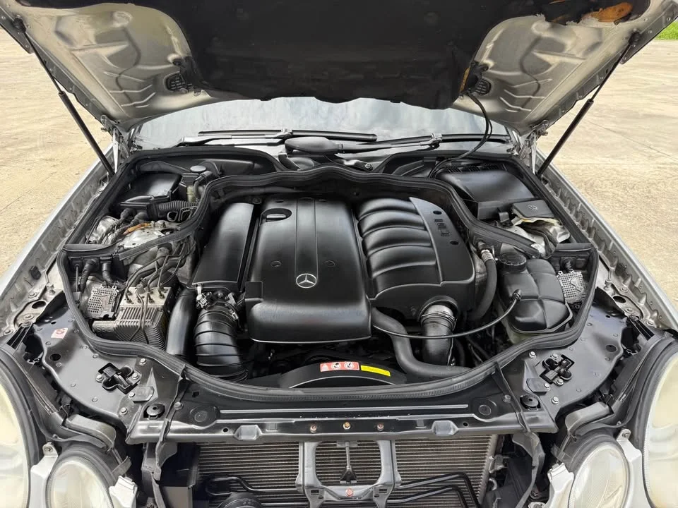 2004 Benz E-Class W211 2