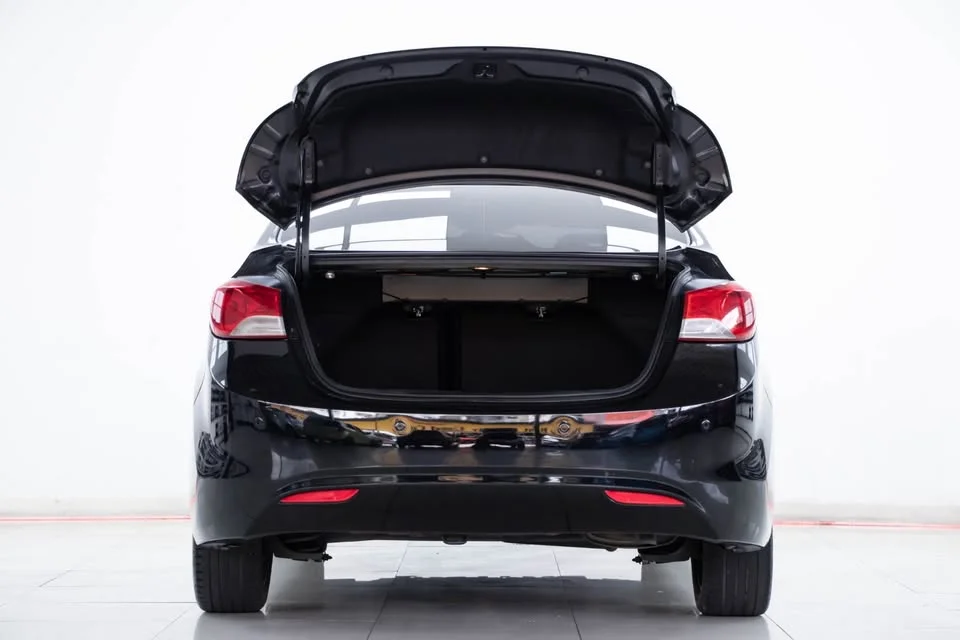 2013 Hyundai Elantra V 3