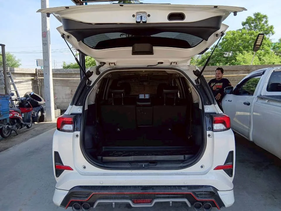 2023 Toyota Veloz III 3