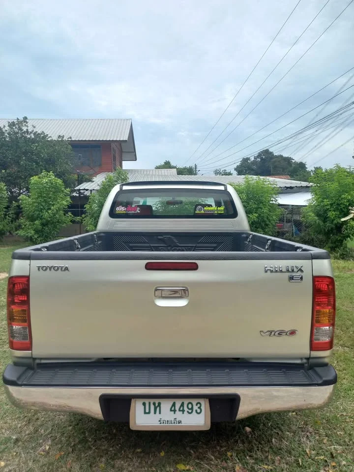 2551 Toyota Hilux VII 3