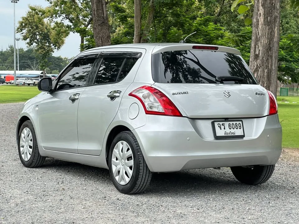 2013 Suzuki Swift II 2