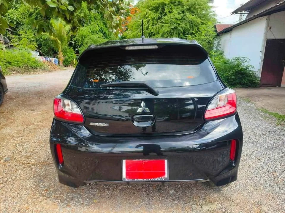 2020 Mitsubishi Mirage VI 3