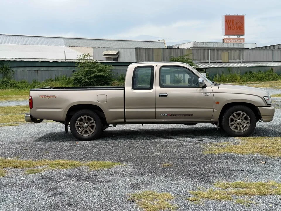 2003 Toyota Hilux Tiger VI 3