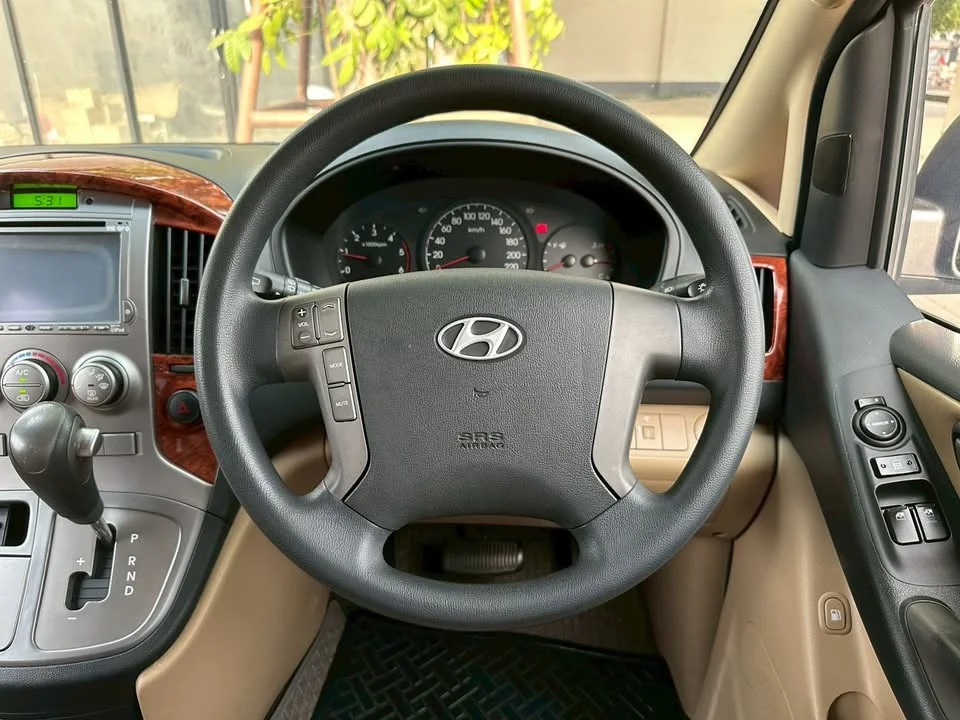 2011 Hyundai H-1 II 2