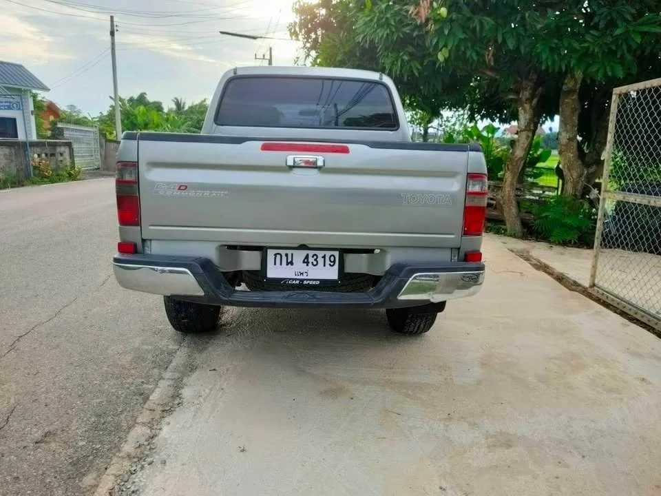 2002 Toyota Hilux Tiger VI 3