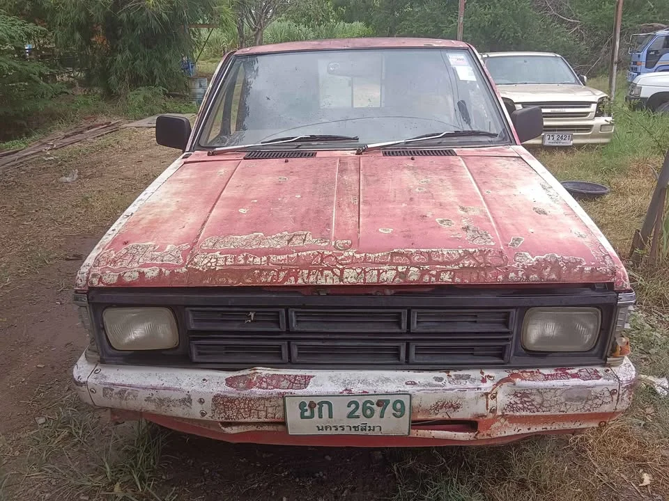 1990 Nissan Big M D21 2