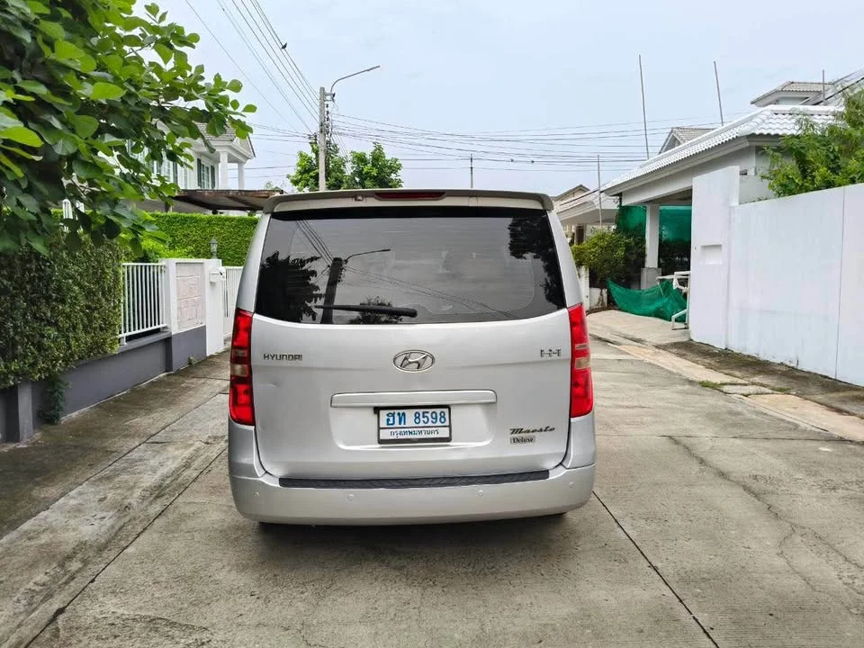 2010 Hyundai H-1 II 2