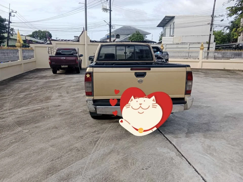 2010 Nissan Frontier I 3