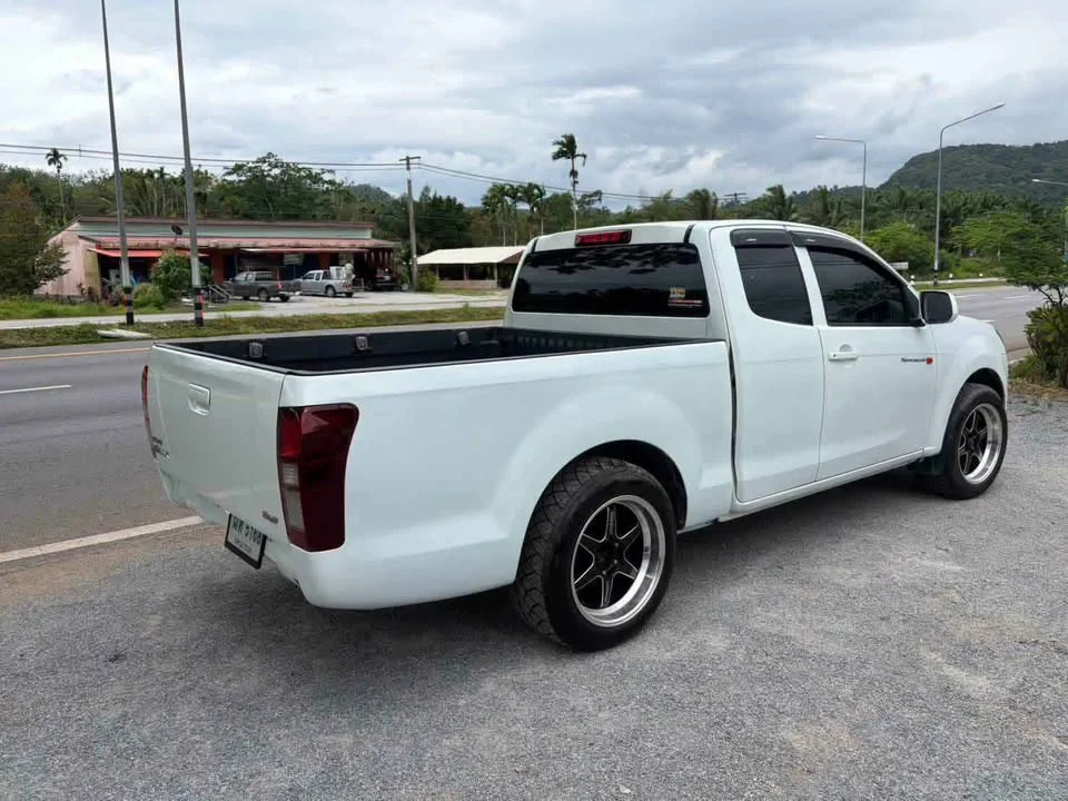 2014 Isuzu D-Max II (RT) 3