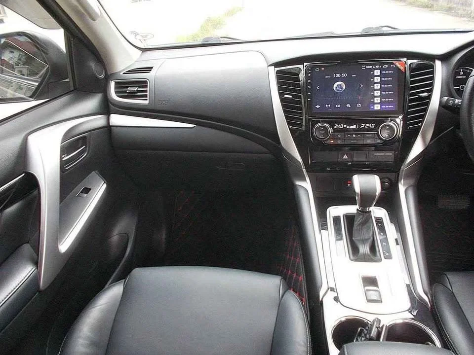 2018 Mitsubishi Pajero Sport III 2