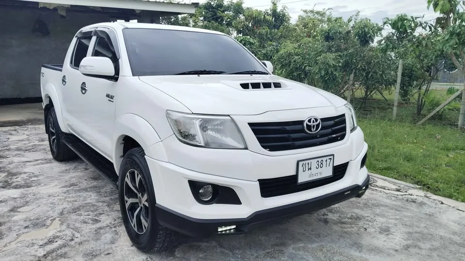2013 Toyota Hilux VII 2