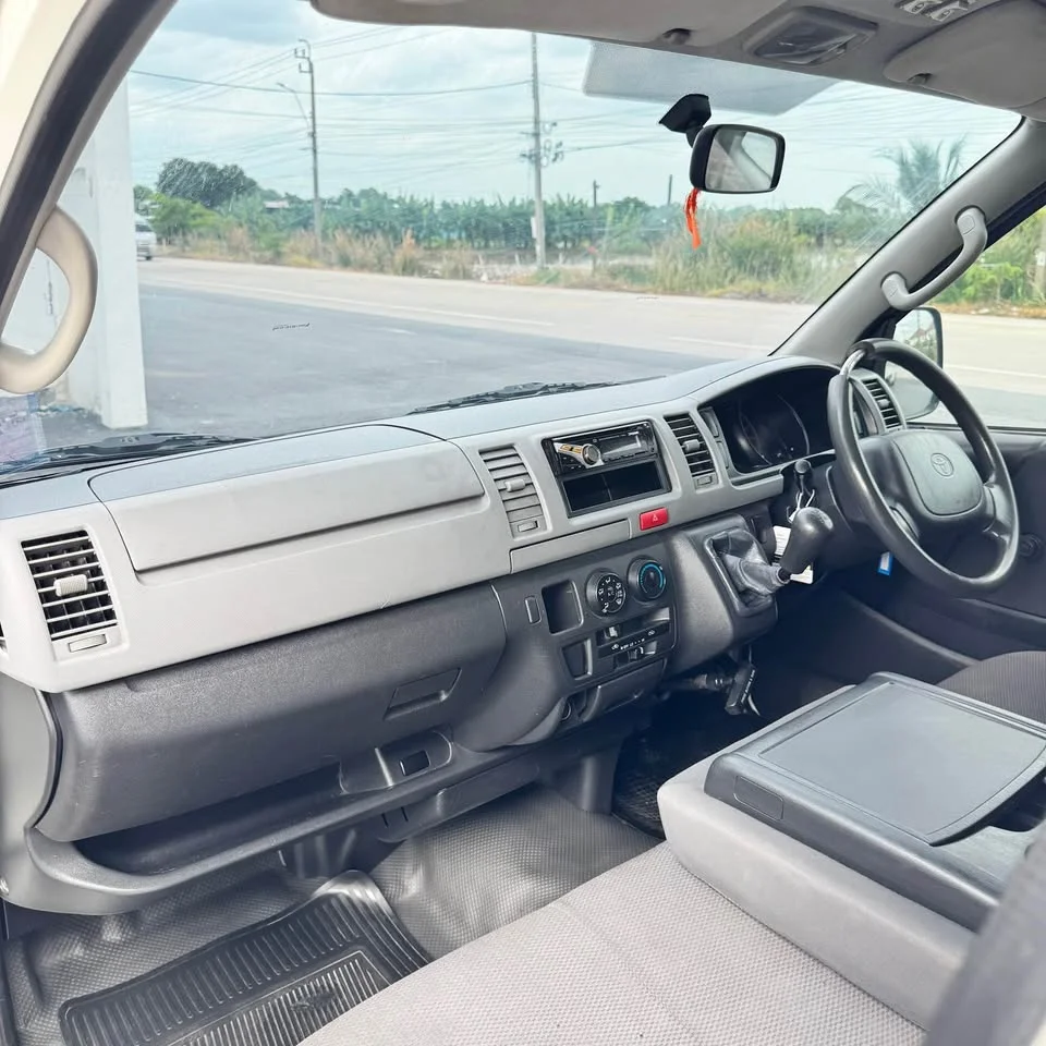 2012 Toyota HiAce V (H200) 2