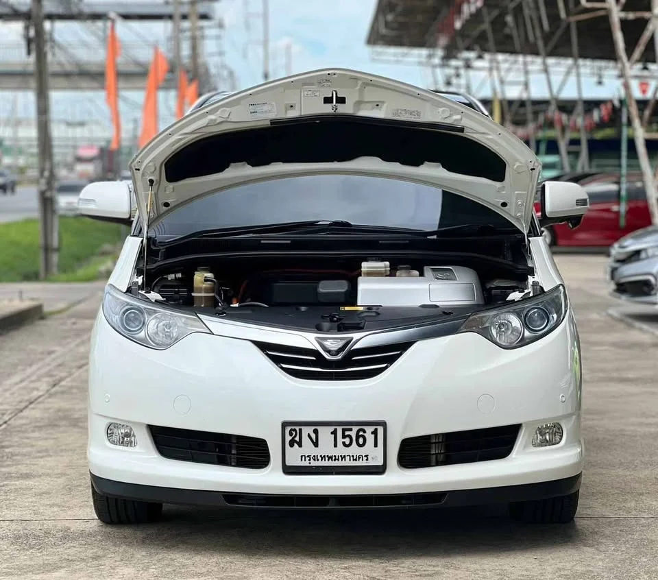 2008 Toyota Estima III 2